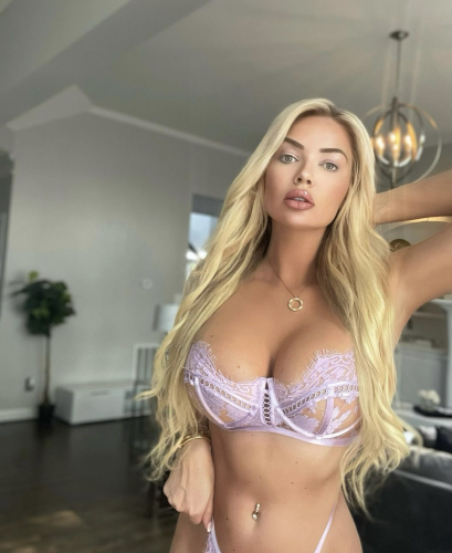 Марина - Индивидуалка Санкт-Петербурга, размер груди 5, метро Василеостровская